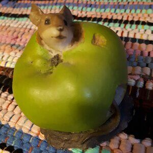 Cute little mouse in apple - Country Tails by Richard Cooper - Made in England
